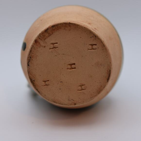 John Hudson Pottery Jug Vtg Yorkshire Green Glaze Earthenware Pitcher Signed 'H' - Picture 6 of 6